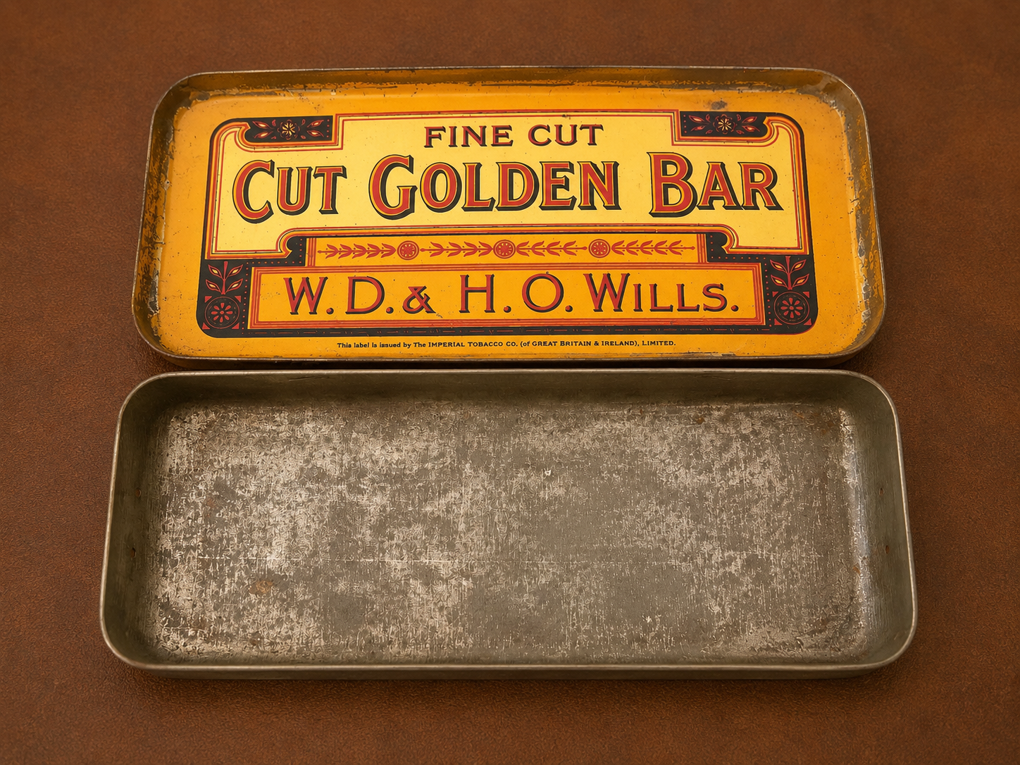 WD & HO Wills  Cut Golden Bar