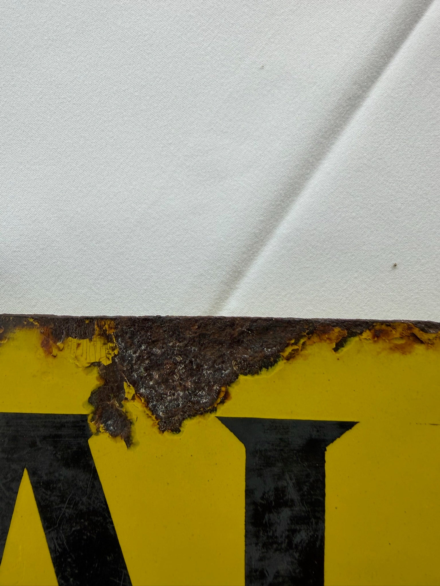 Halls Distemper